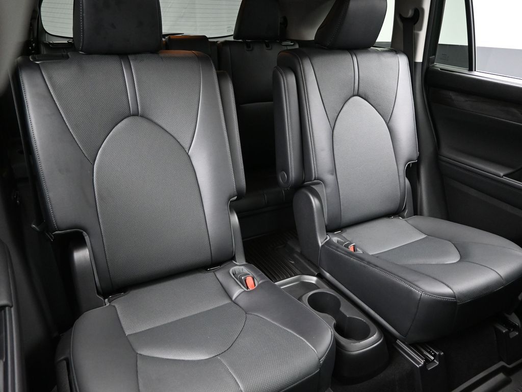 2023 Toyota Highlander Hybrid Limited