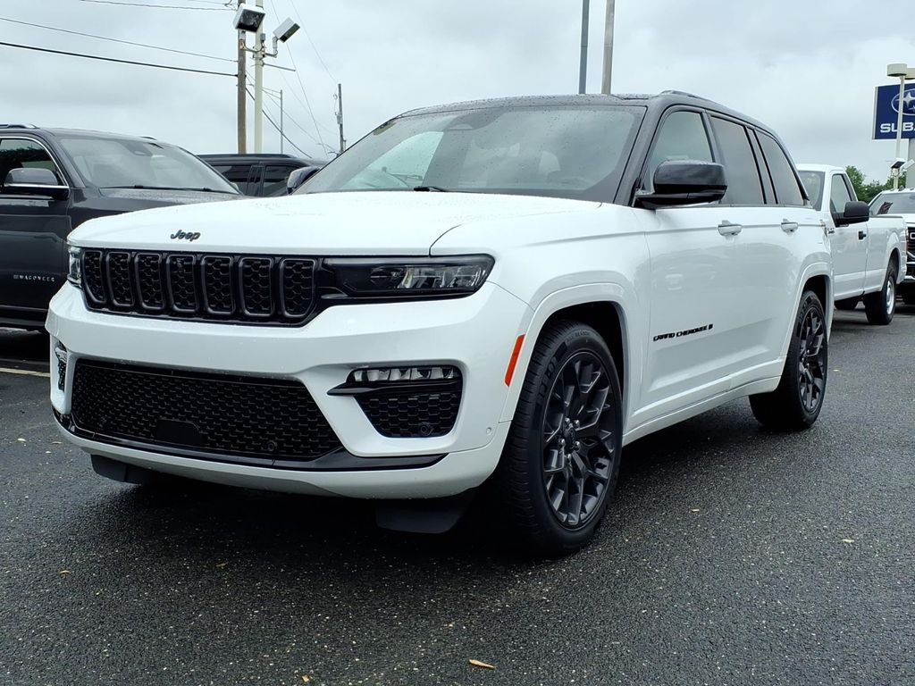 used 2024 Jeep Grand Cherokee car, priced at $44,950