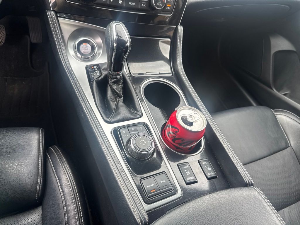 Used 2017 White Nissan 3.5 SV image 20