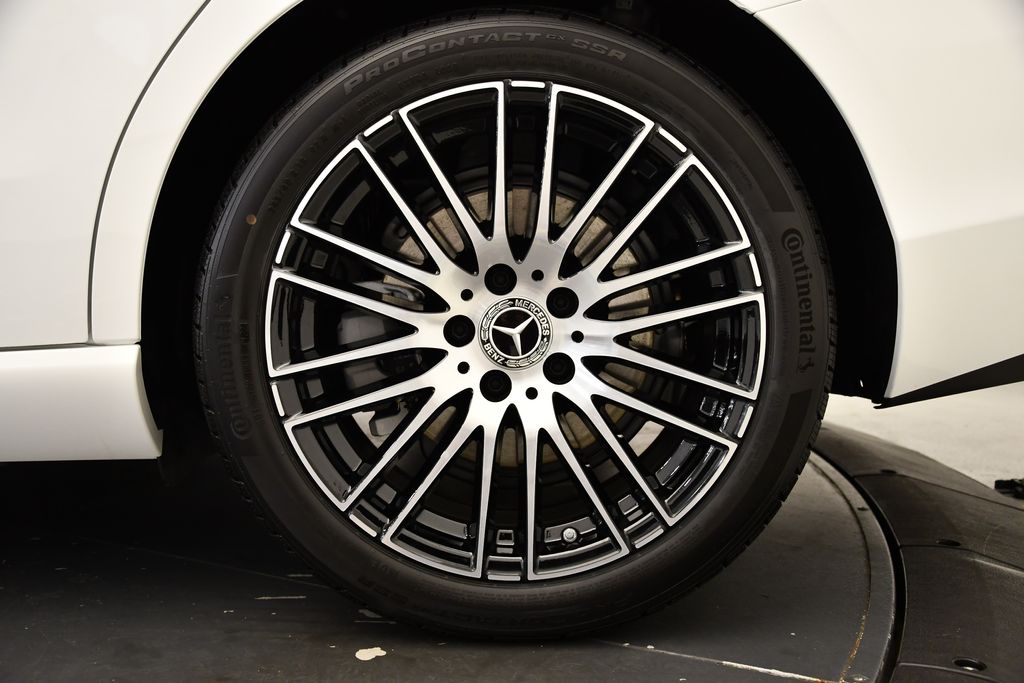 Thumbnail: 2025 Mercedes-Benz C-Class - 14