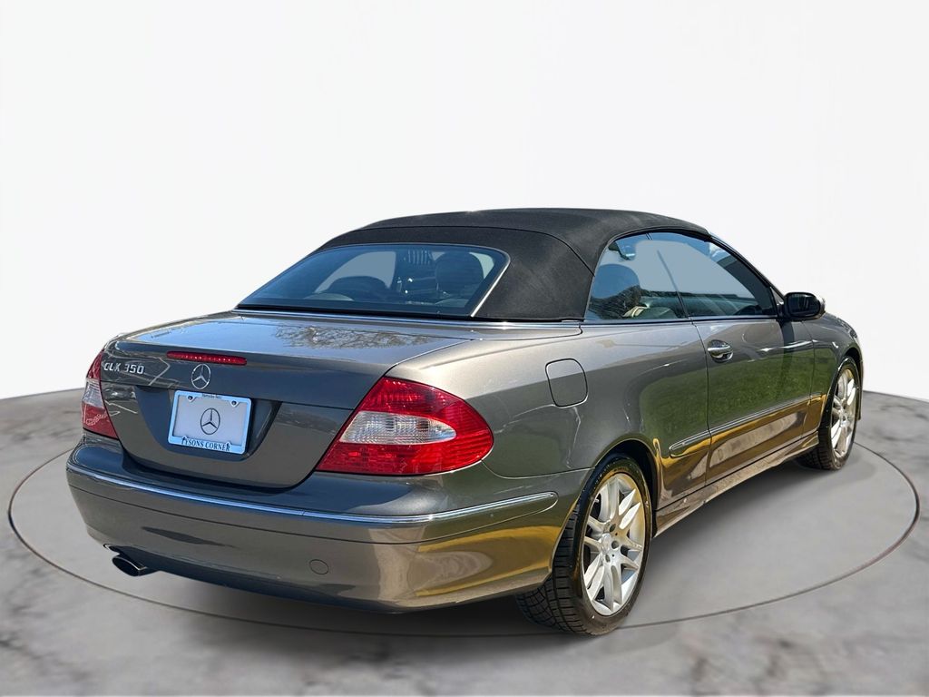 Thumbnail: 2009 Mercedes-Benz CLK - 11