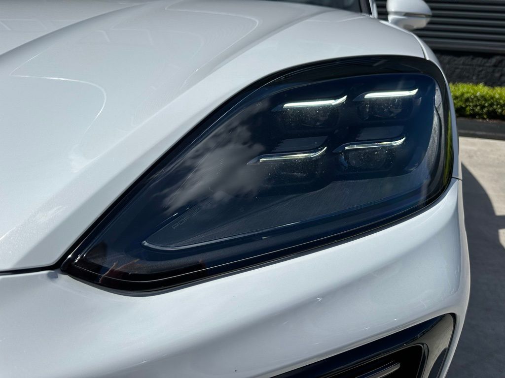 Thumbnail: 2026 Porsche Cayenne - 13