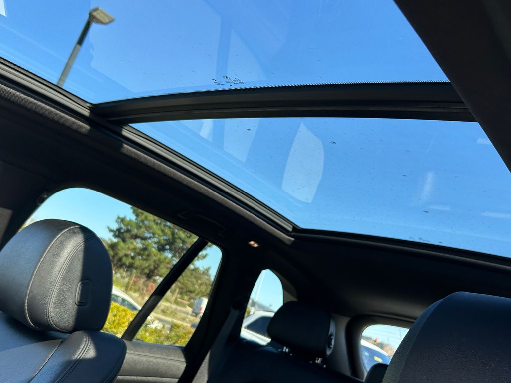 Thumbnail: 2022 BMW X5 - 16