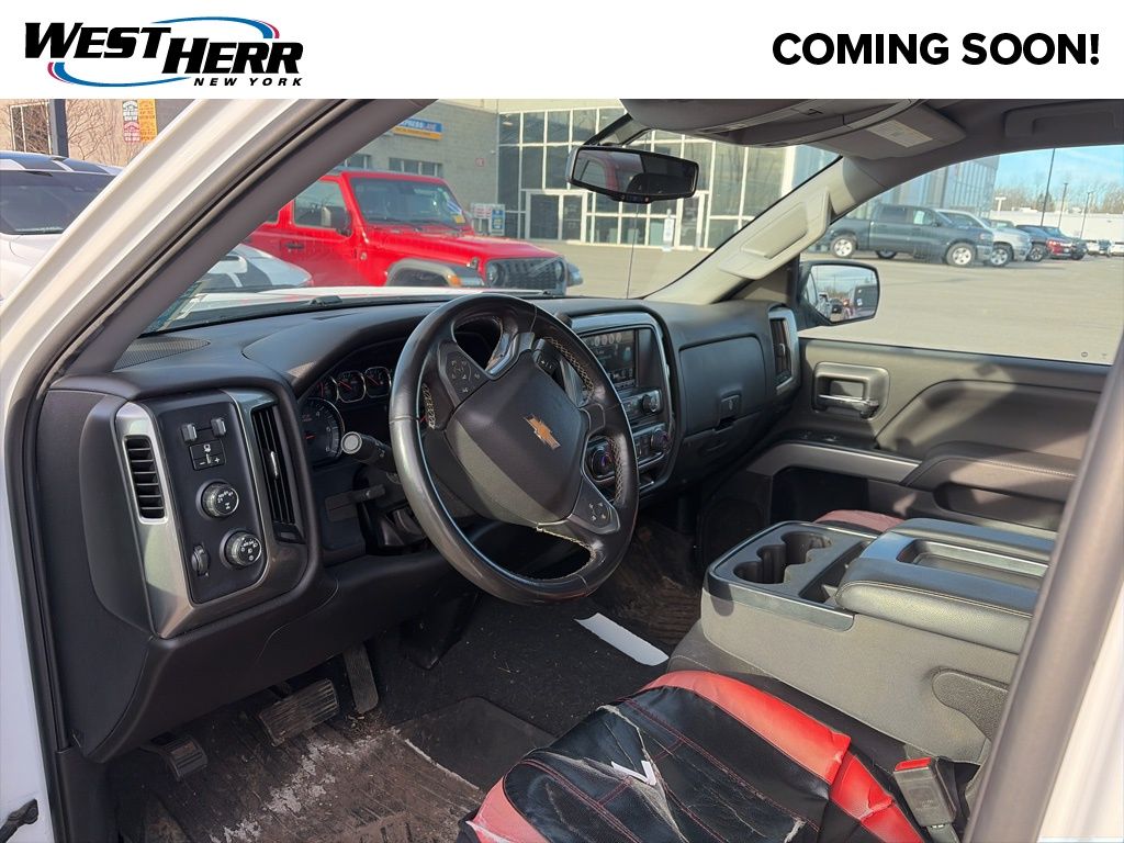 Used 2019 White Chevrolet LT image 5