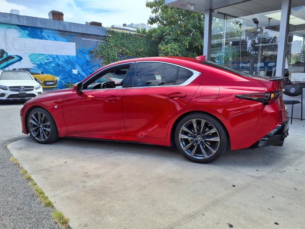 2022 Lexus IS 350 F SPORT photo 4