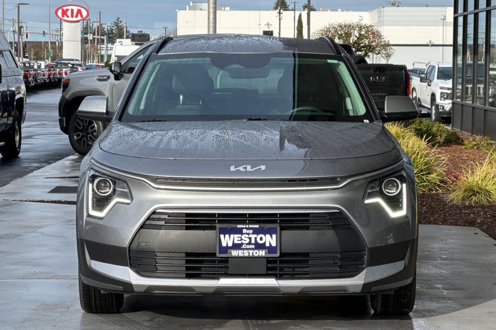 used 2025 Kia Niro car, priced at $25,980