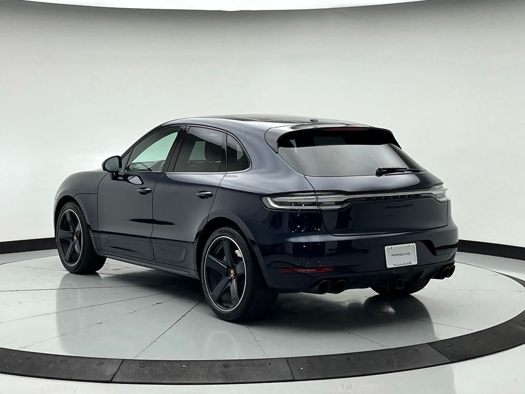 Thumbnail: 2021 Porsche Macan - 3