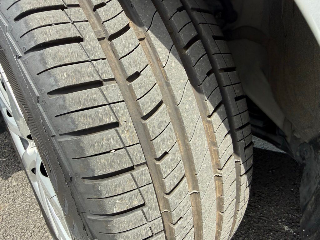 Thumbnail: 2025 Toyota Corolla - 10