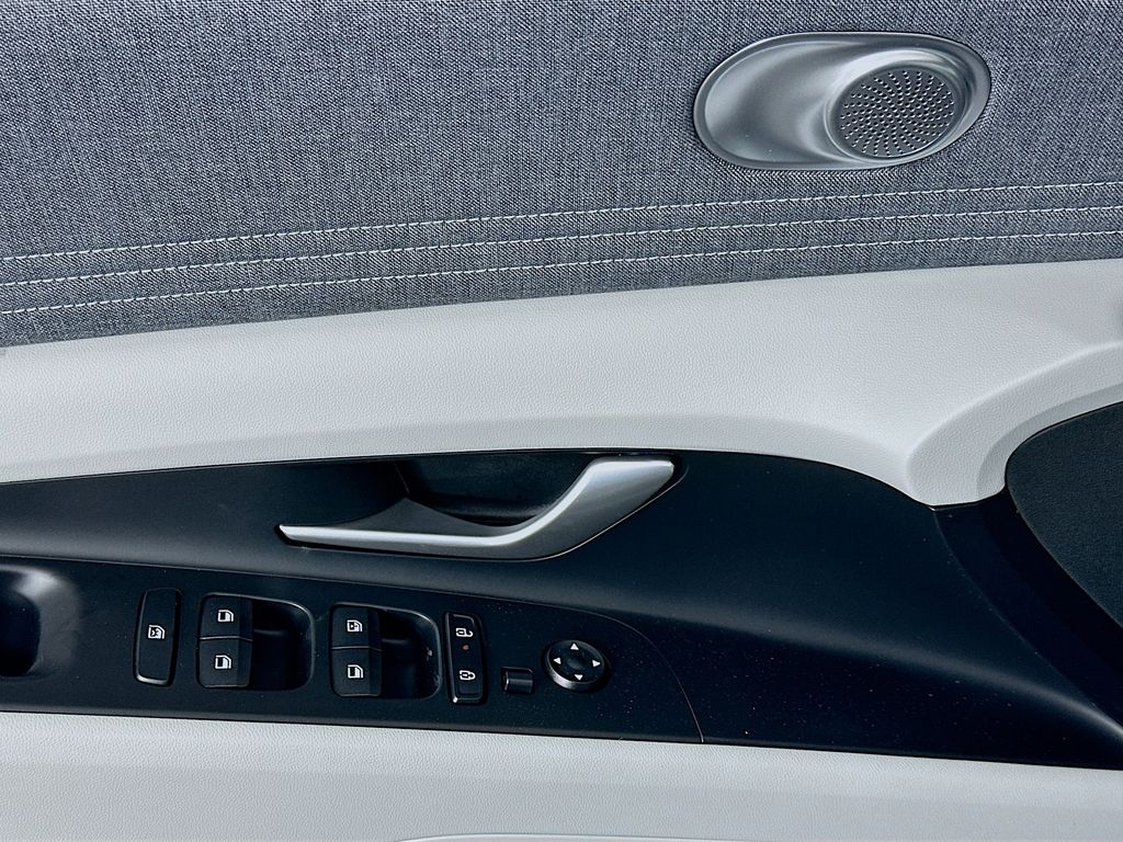 Thumbnail: 2026 Hyundai Elantra - 19