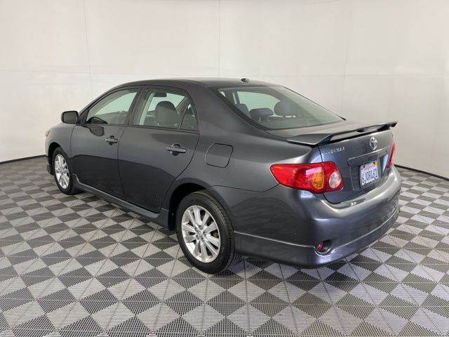 Thumbnail: 2010 Toyota Corolla - 6