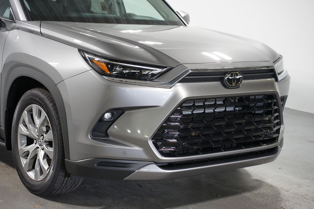 Thumbnail: 2025 Toyota Grand Highlander - 4