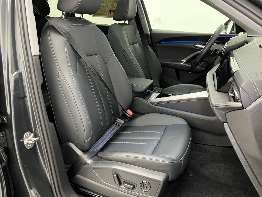 Thumbnail: 2025 Audi Q5 - 15