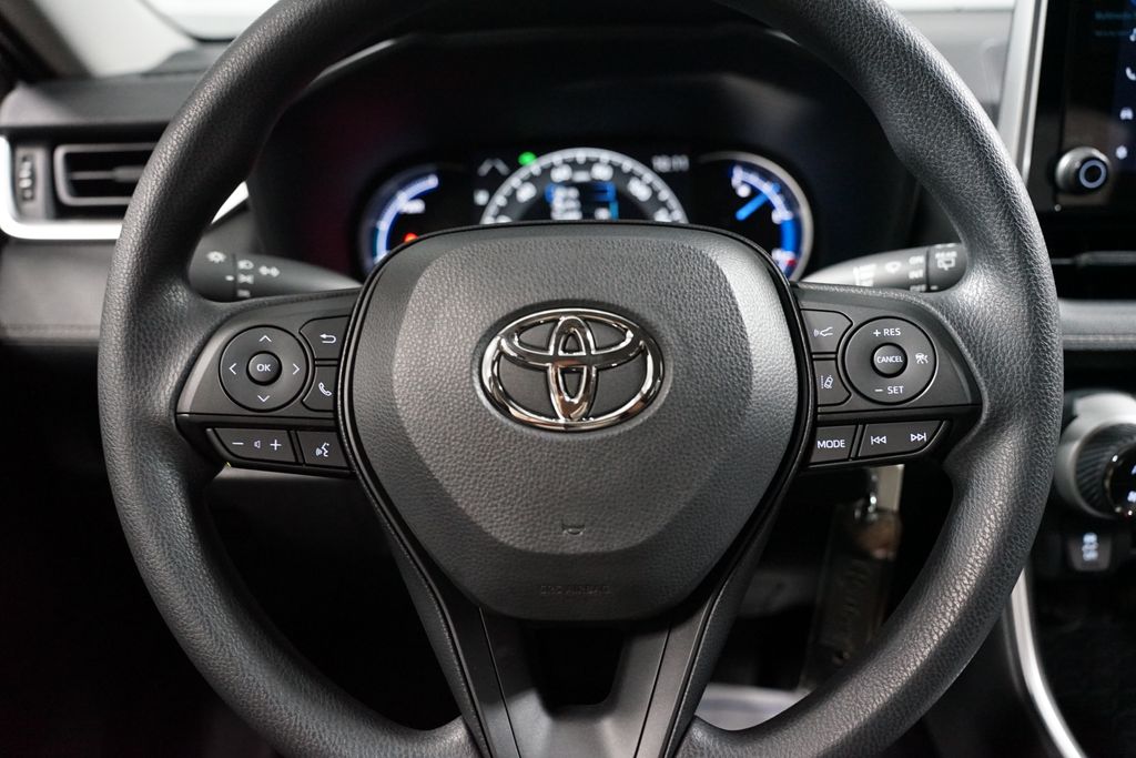 Thumbnail: 2025 Toyota RAV4 - 13