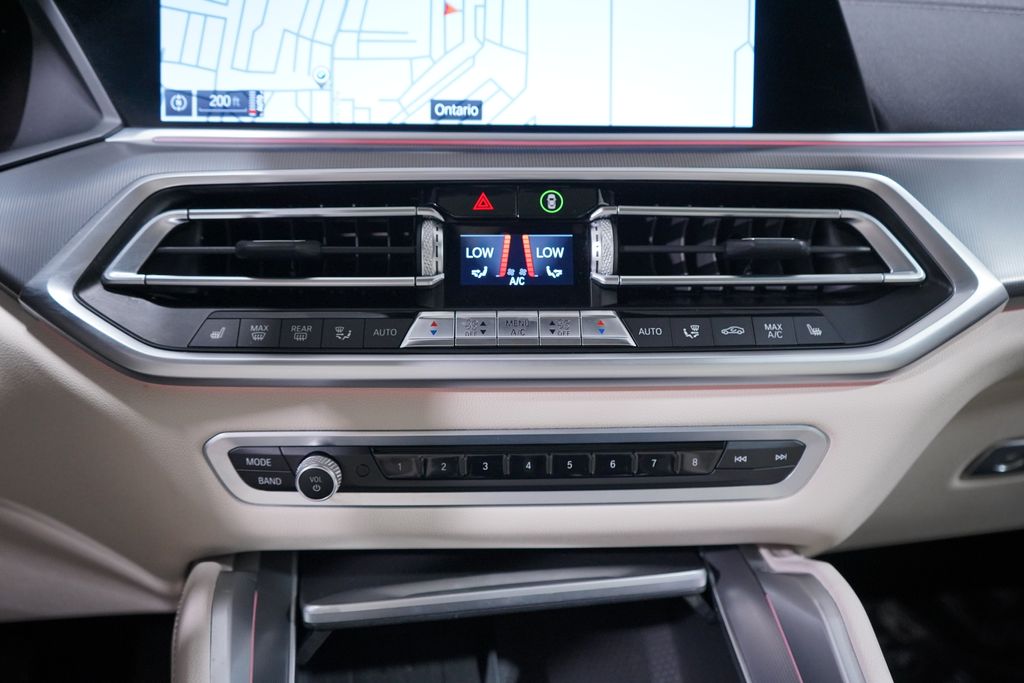 Thumbnail: 2021 BMW X6 - 15