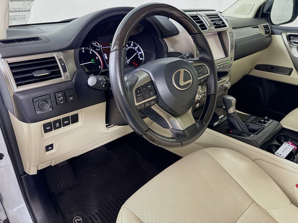 2020 Lexus GX 460 9