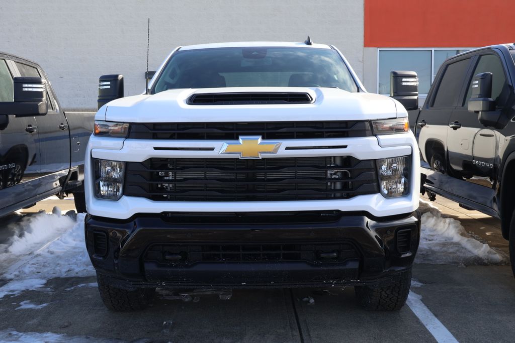 Thumbnail: 2026 Chevrolet Silverado 2500 - 2