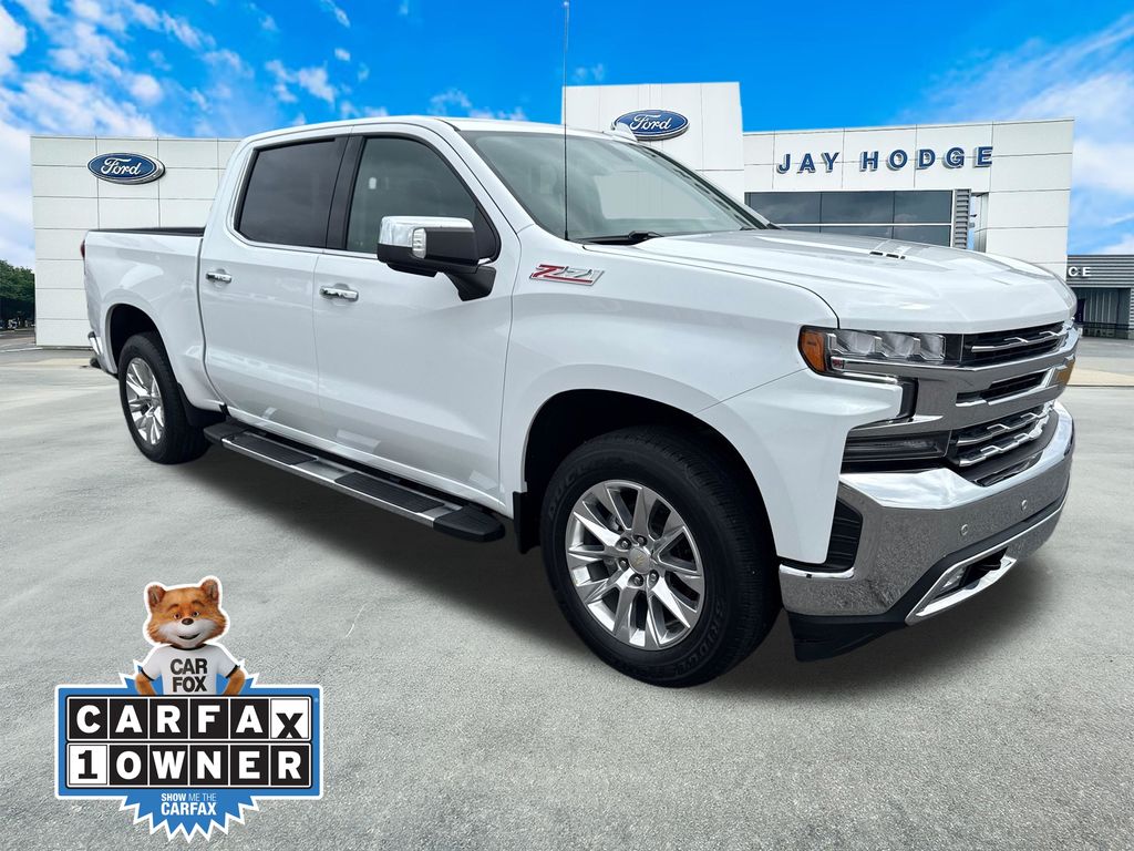 Summit White 2021 Chevrolet Silverado 1500 Pickup Truck Four-Wheel Drive Automatic