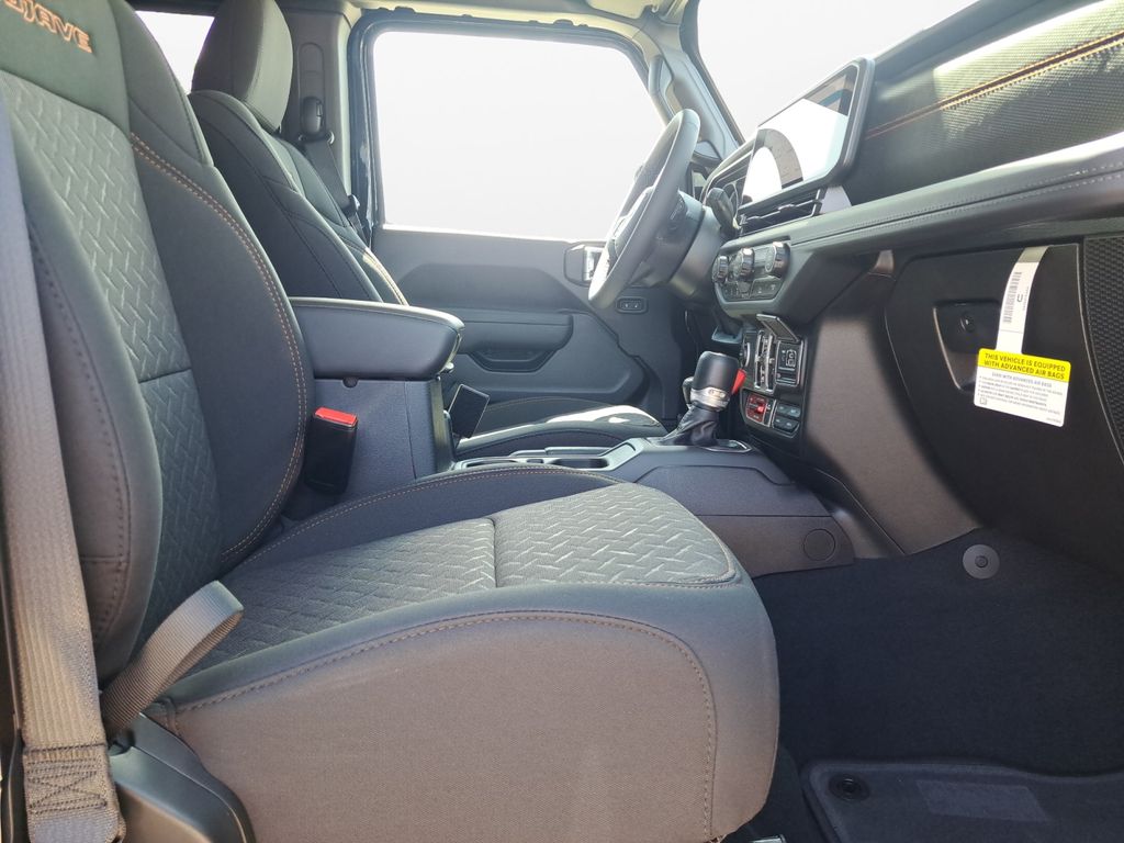 New Car 2025 Jeep Gladiator  Mojave For Sale In Austin, Texas