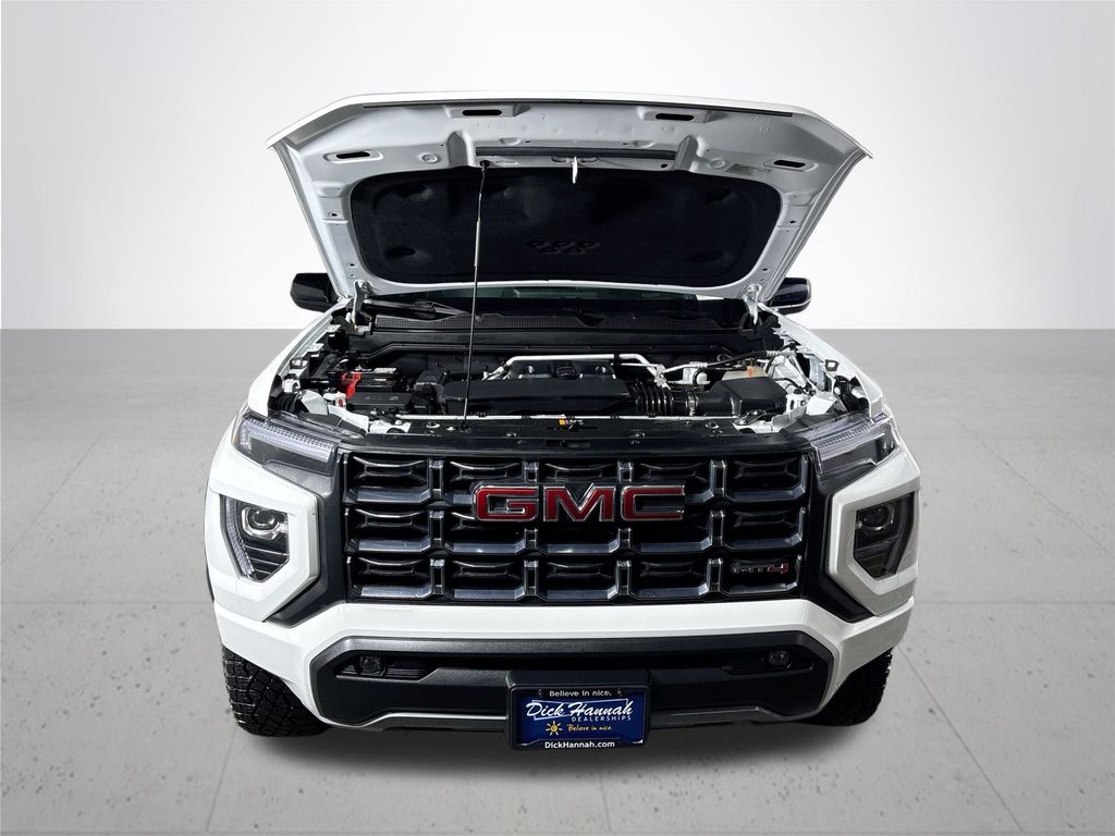 2023 GMC Canyon AT4