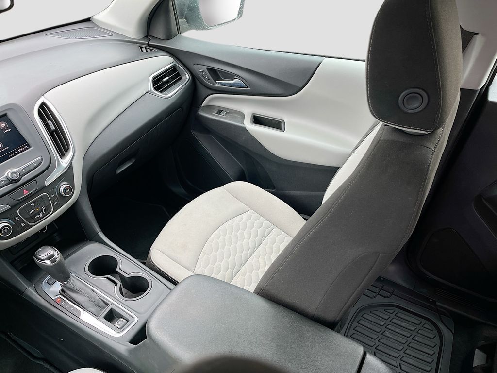 Used 2021 Silver Chevrolet LS image 21