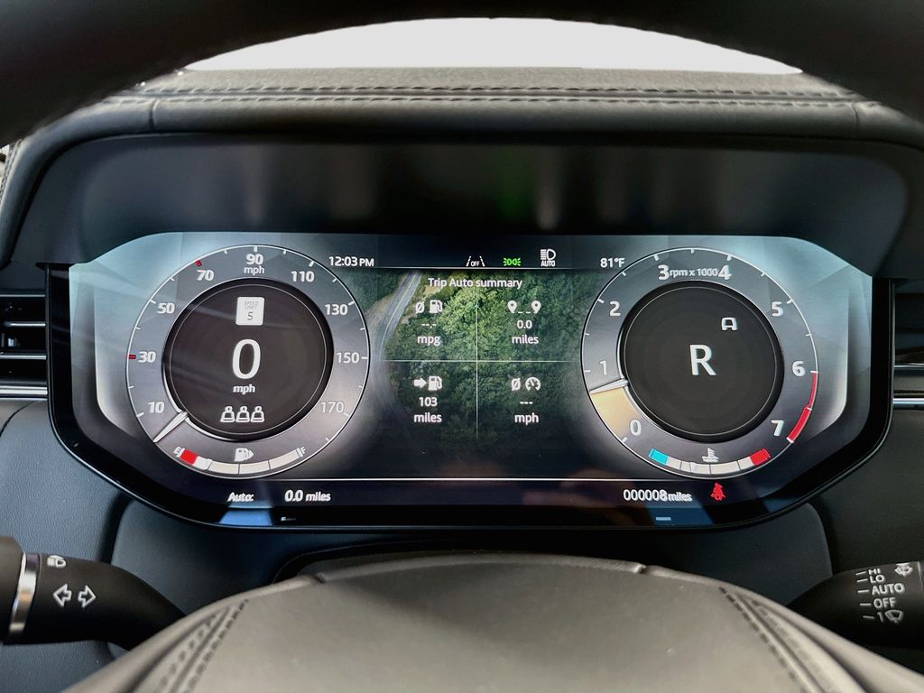 Thumbnail: 2026 Land Rover Range Rover - 31