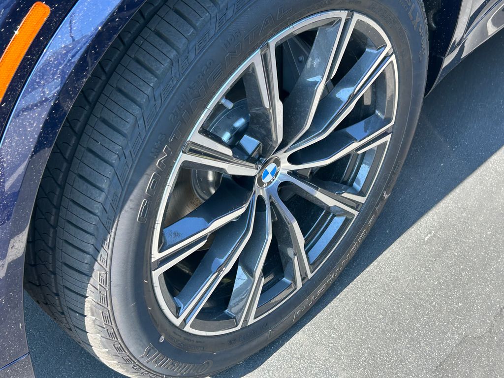 Thumbnail: 2026 BMW X5 - 3
