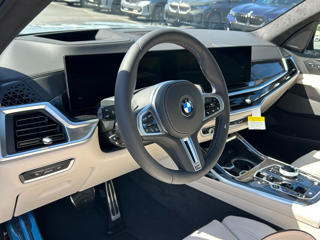 Thumbnail: 2027 BMW X7 - 13