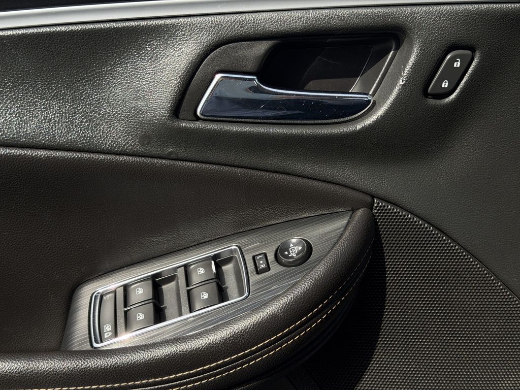 Used 2018 Chevrolet Impala Sedan