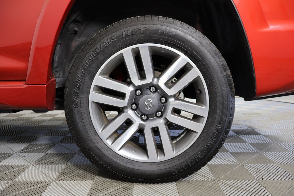 Thumbnail: 2022 Toyota 4Runner - 15