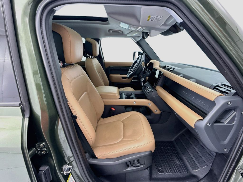 Thumbnail: 2026 Land Rover Defender - 19