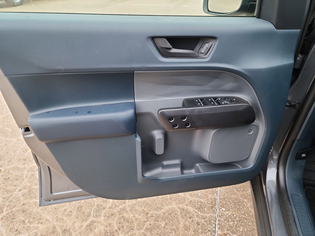 2025 Ford Maverick XLT photo