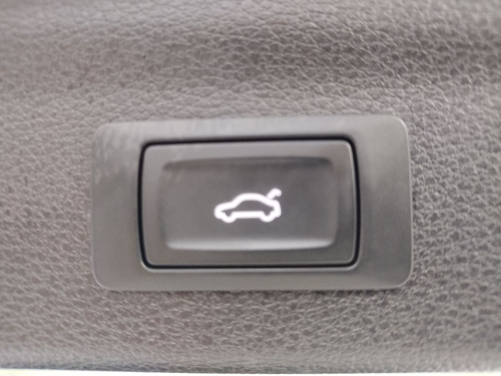 2023 Audi Q3 Premium