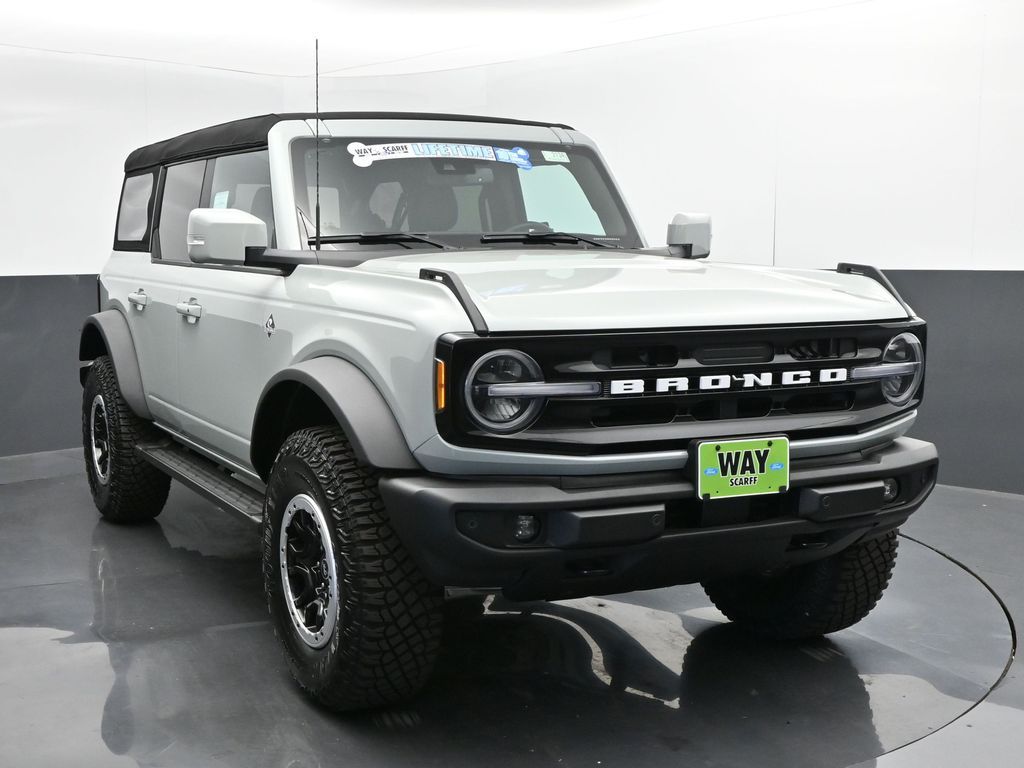 2024 Ford Bronco Outer Banks