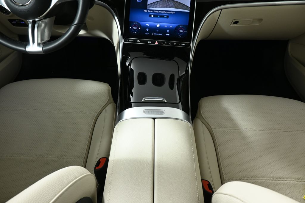 Thumbnail: 2025 Mercedes-Benz C-Class - 22