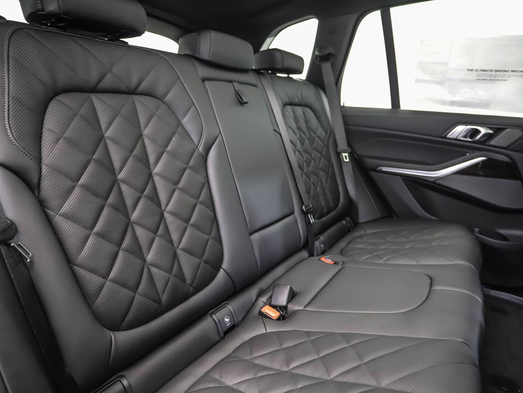 Thumbnail: 2026 BMW X5 - 27