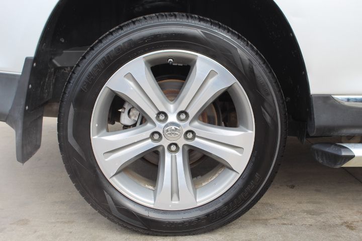 Used Car 2012 Toyota Highlander  Limited For Sale Under $10,000 In Georgetown, Texas