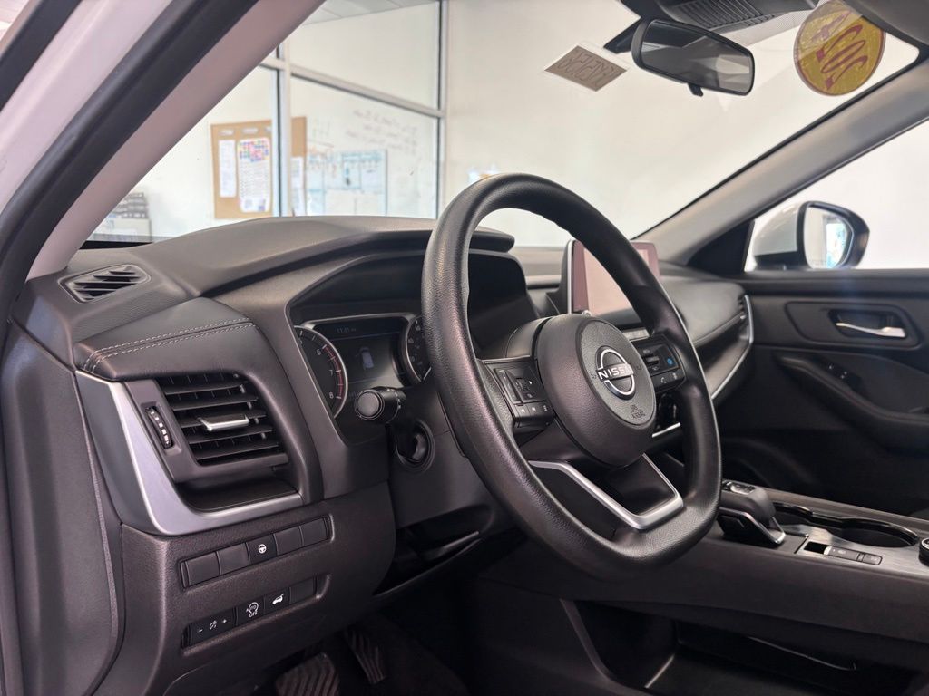 Used 2024 Nissan Rogue SUV