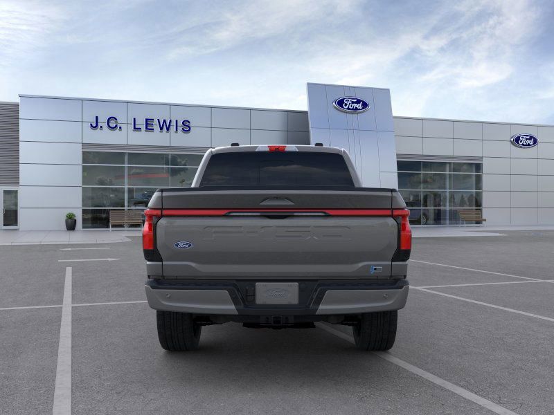 2025 Ford F-150 Lightning Platinum