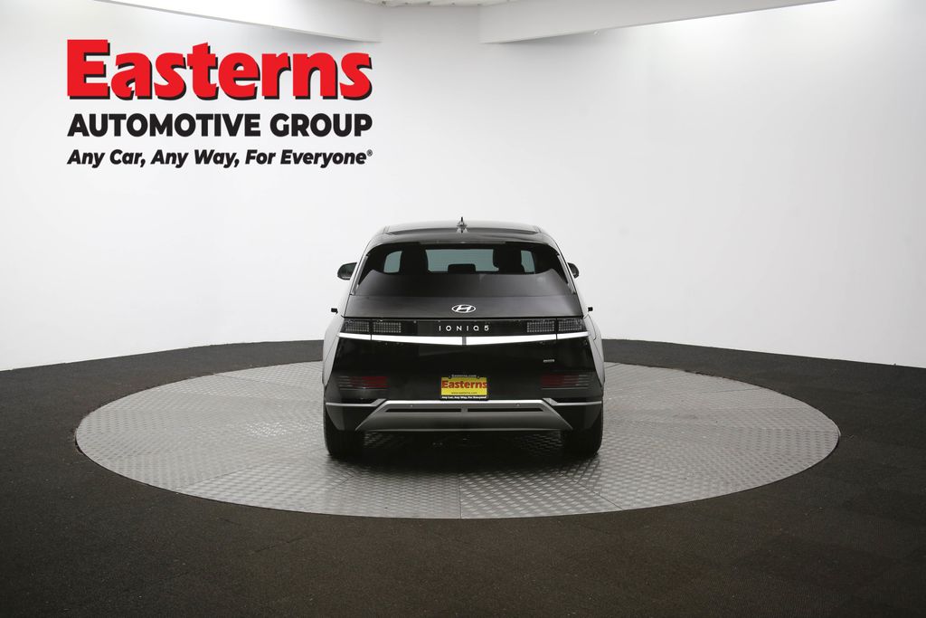 Used 2023 Black Hyundai SEL image 35