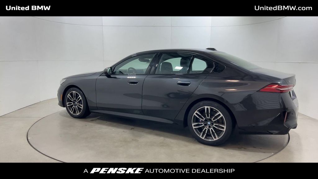 2024 BMW 5 Series 530i xDrive 6