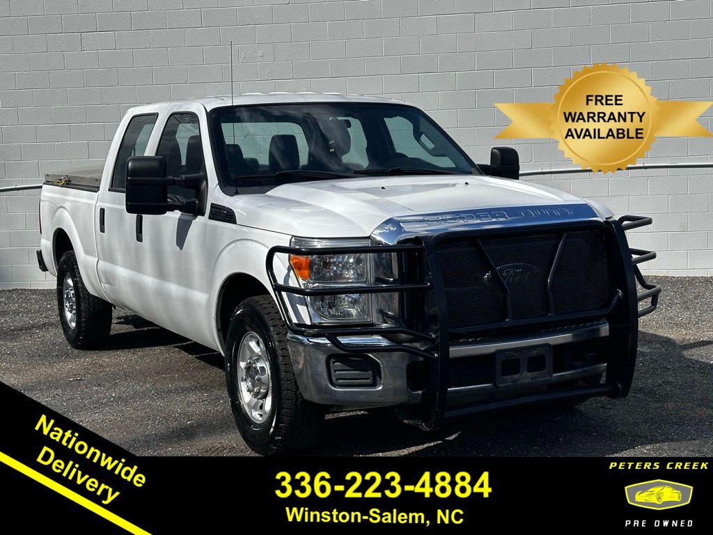 Oxford White 2016 Ford F-250 Super Duty XL Crew Cab Pickup Truck 4X2 6-Speed Automatic