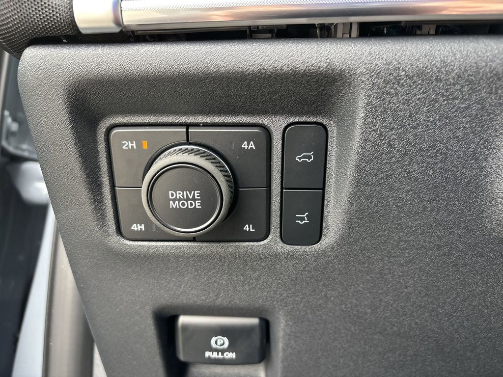 New 2026 Glacier Gray Metallic Tri-Coat Ford MAX Platinum® image 34