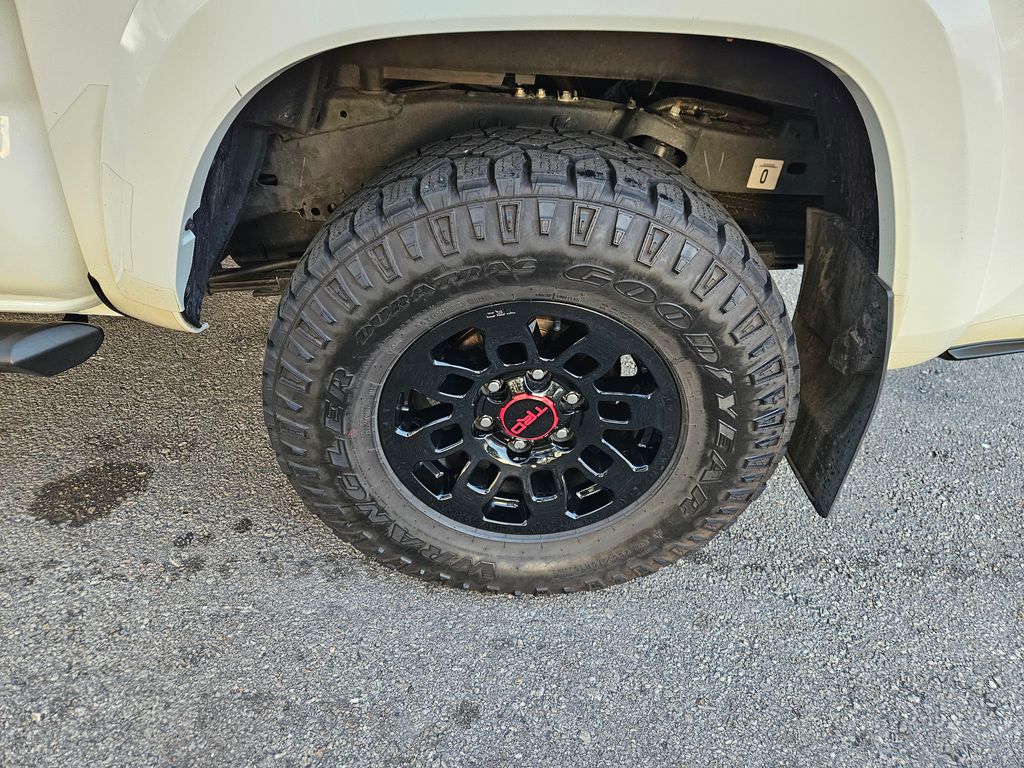 2021 Toyota Tacoma SR5 9