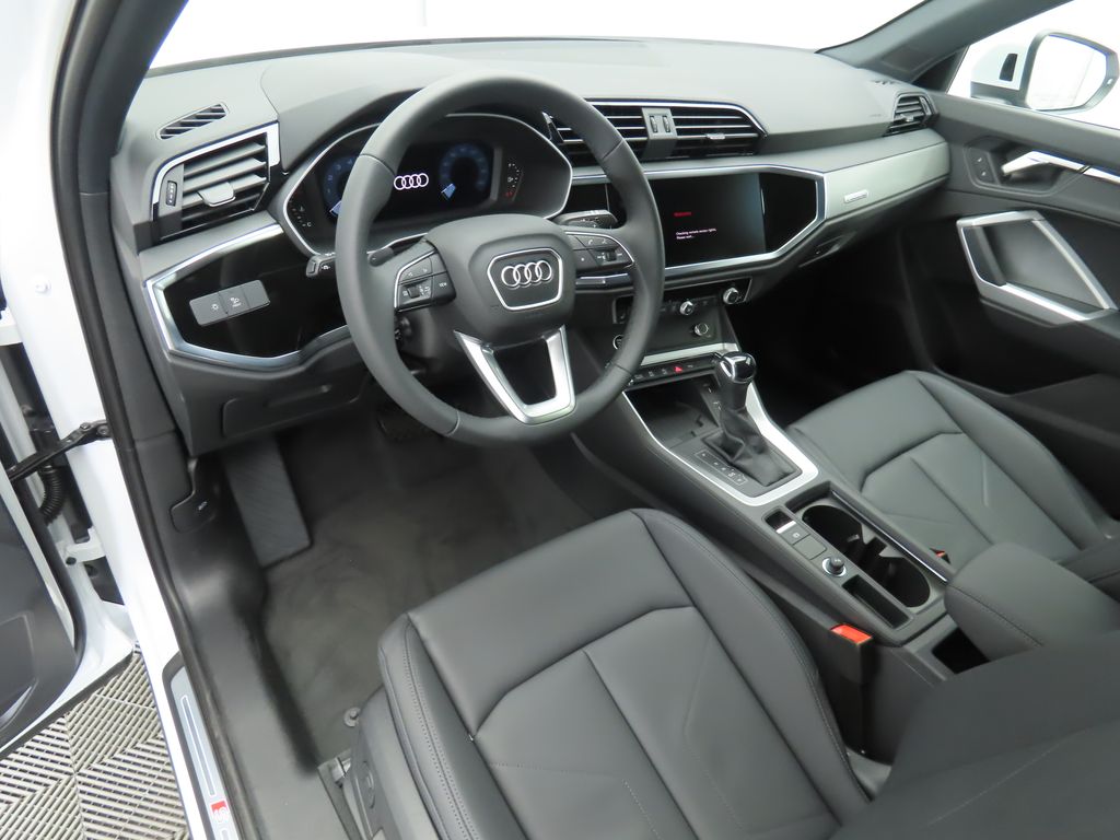 2025 Audi Q3 Premium 10
