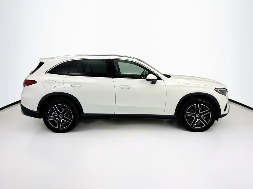 Thumbnail: 2026 Mercedes-Benz GLC - 4