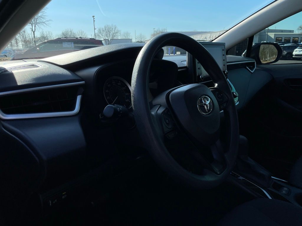 Thumbnail: 2022 Toyota Corolla - 28