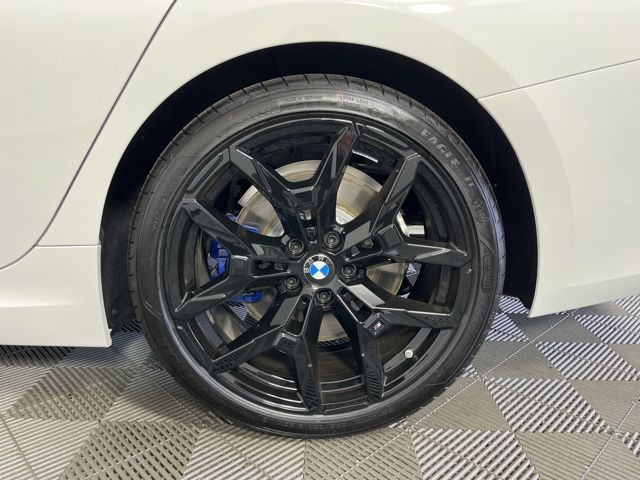Thumbnail: 2025 BMW 3 Series - 4