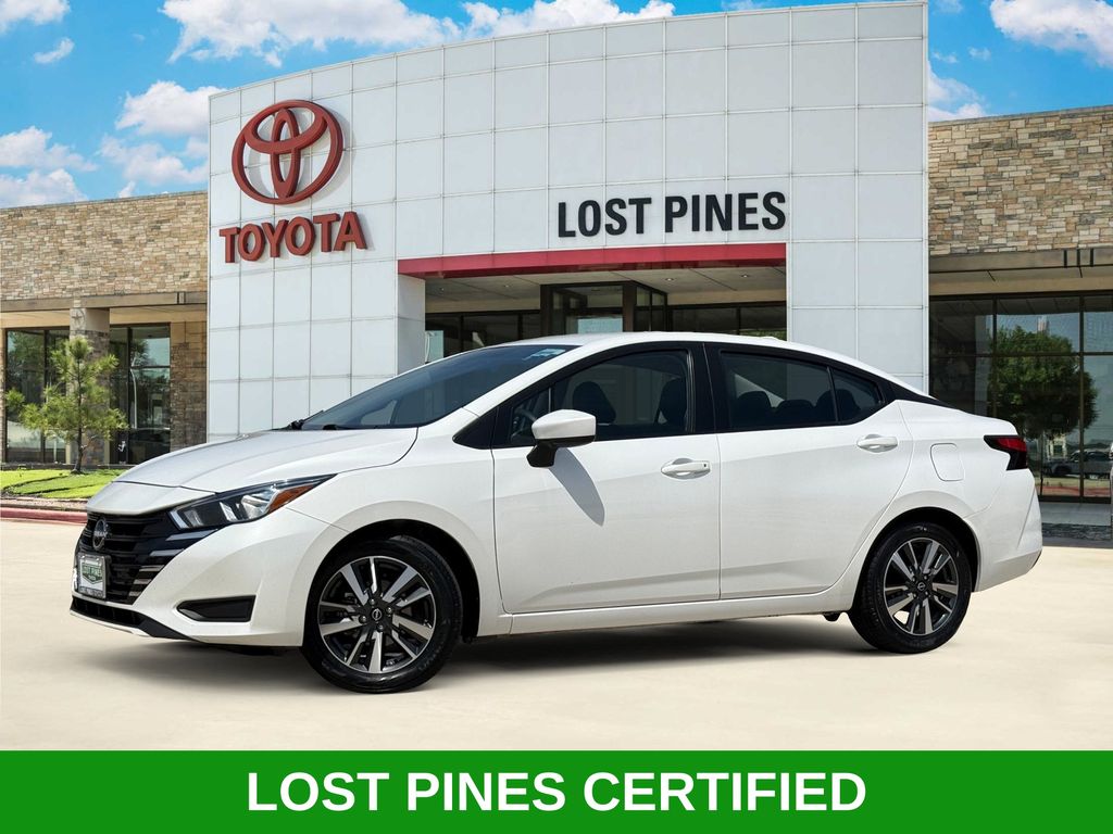 Aspen White 2024 Nissan Versa Sedan Front-Wheel Drive Continuously Variable Transmission