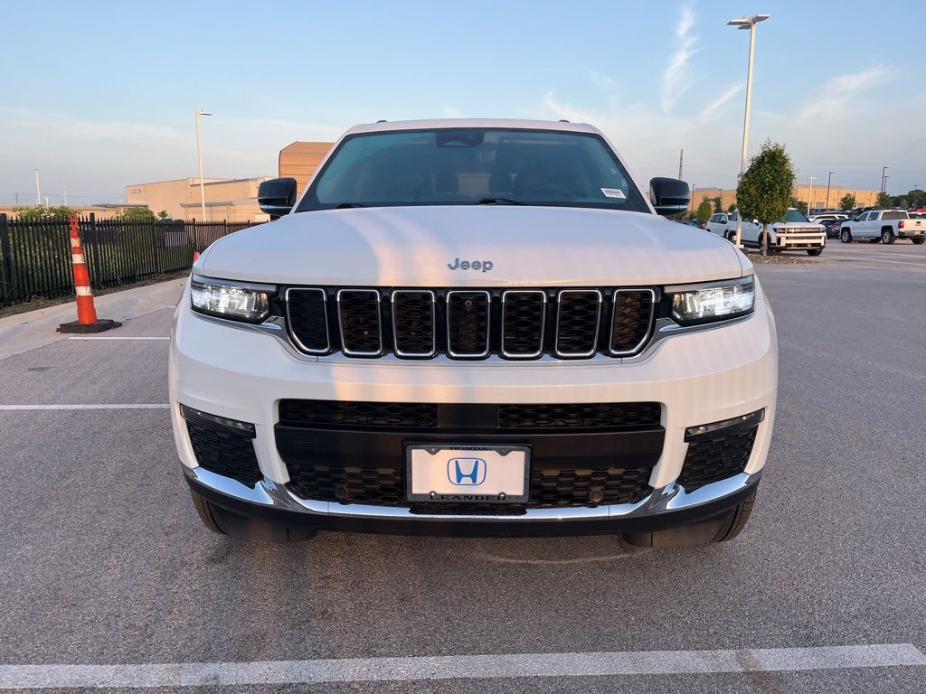 Thumbnail: 2023 Jeep Grand Cherokee L - 2