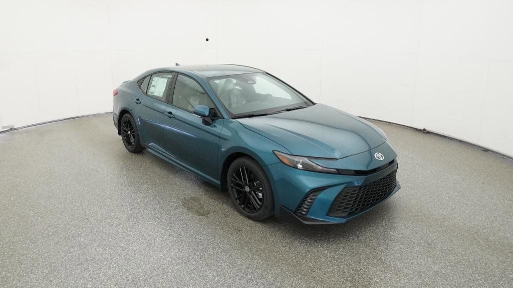 2025 Toyota Camry SE 15